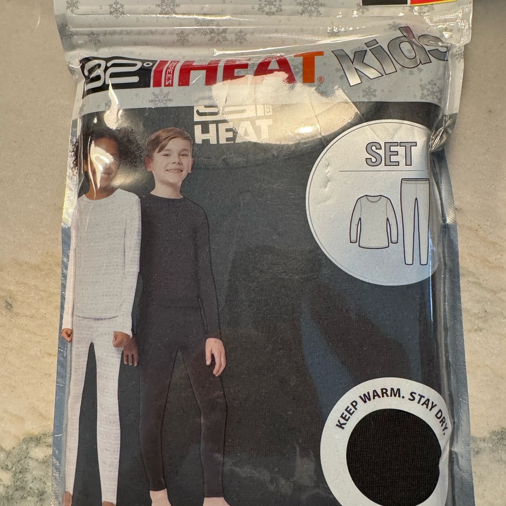 32 Degrees Kids Black Thermal Set